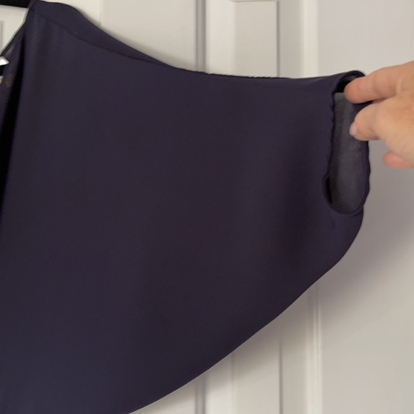 Rare find knot front Belle sleeve ruffle back zip - Picture 3 of 8